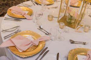 It’s all in the details ♡

We supplied:
> gold charger plates
> blush napkins
> table centres
> table numbers